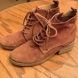 Woman’s size 8 Lucky Booties